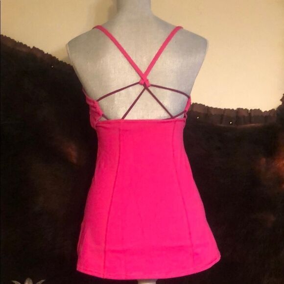 Lululemon tank top 4 (2832) - Picture 3 of 6